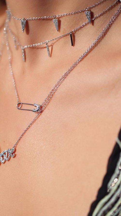 CZ ARROW SHAKER CHOKER NECKLACE