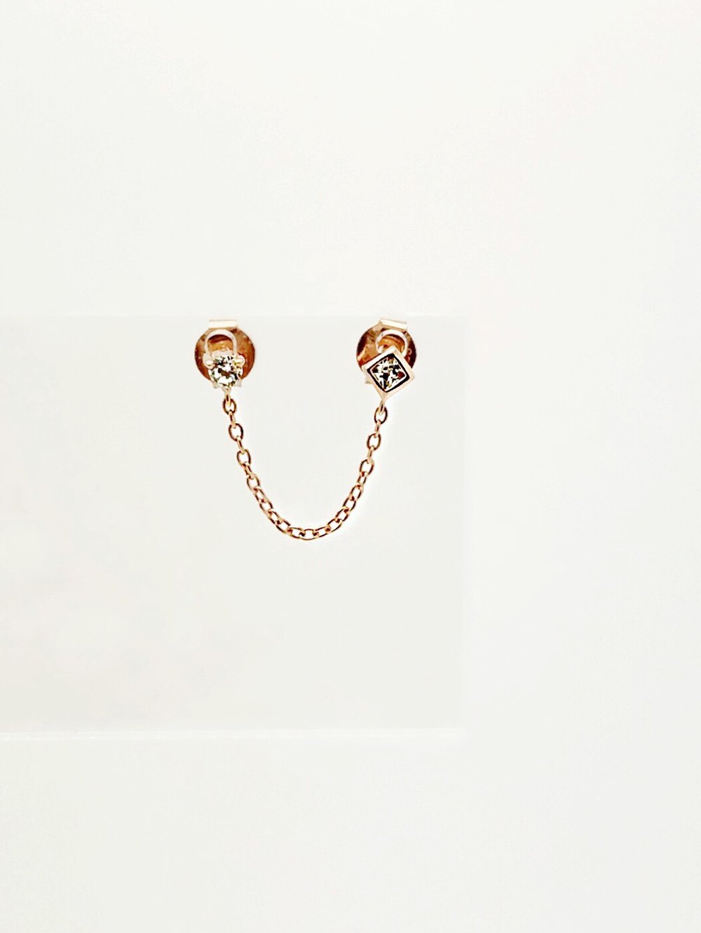 2-HOLE CONNECTER CZ CHAIN EARRING