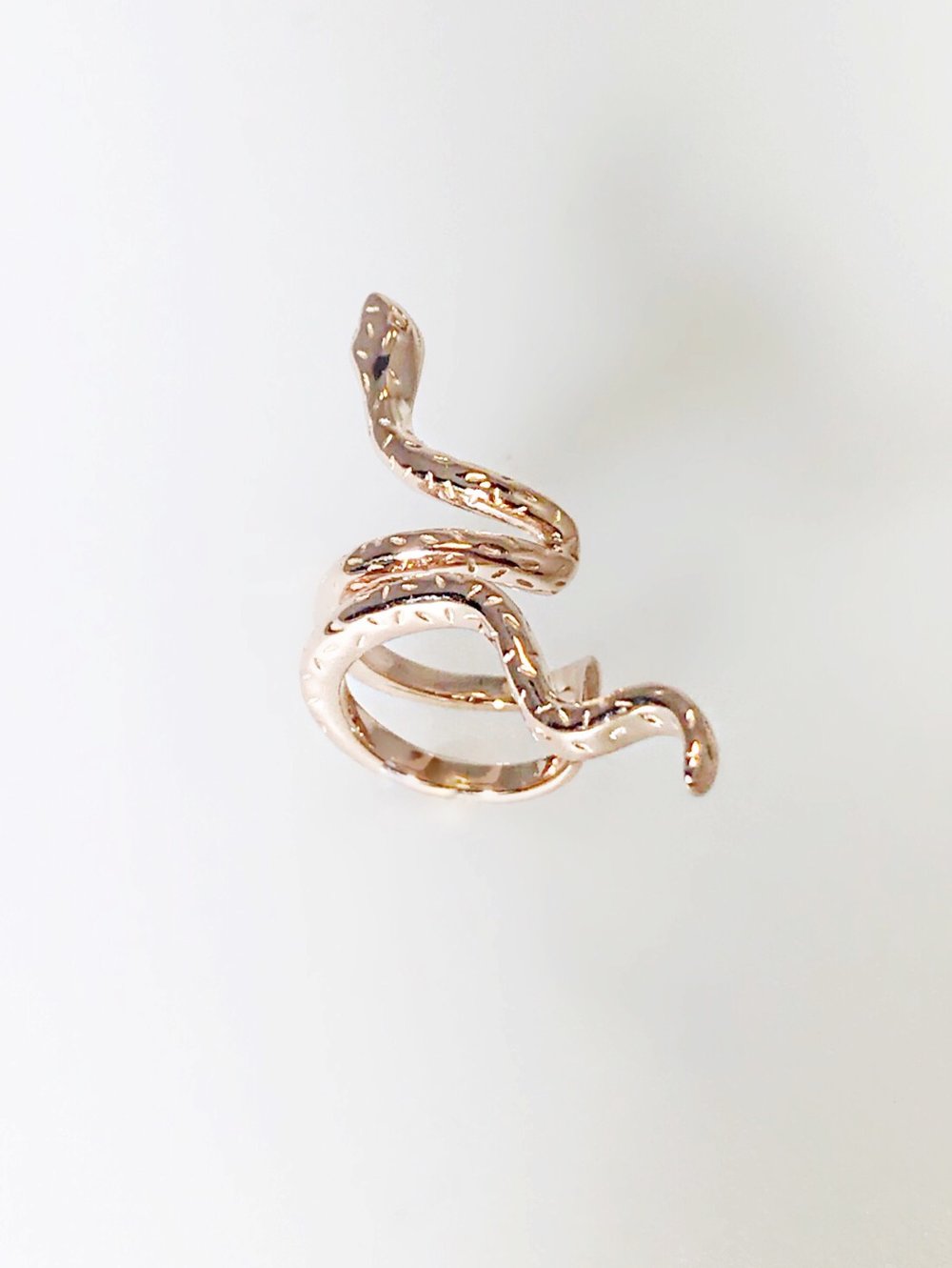 ADJUSTABLE SNAKE EAR CUFF